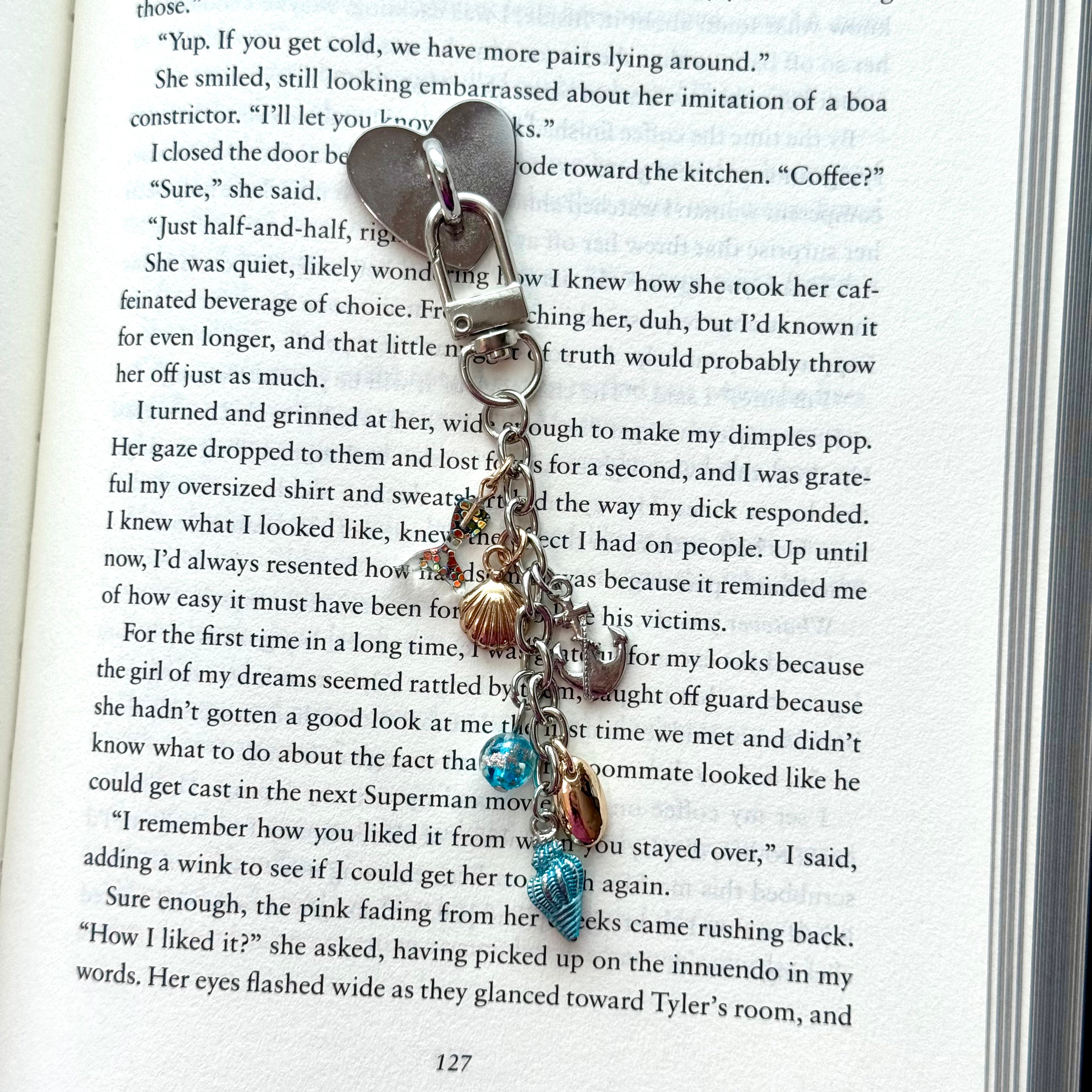 Beach Reads Charm