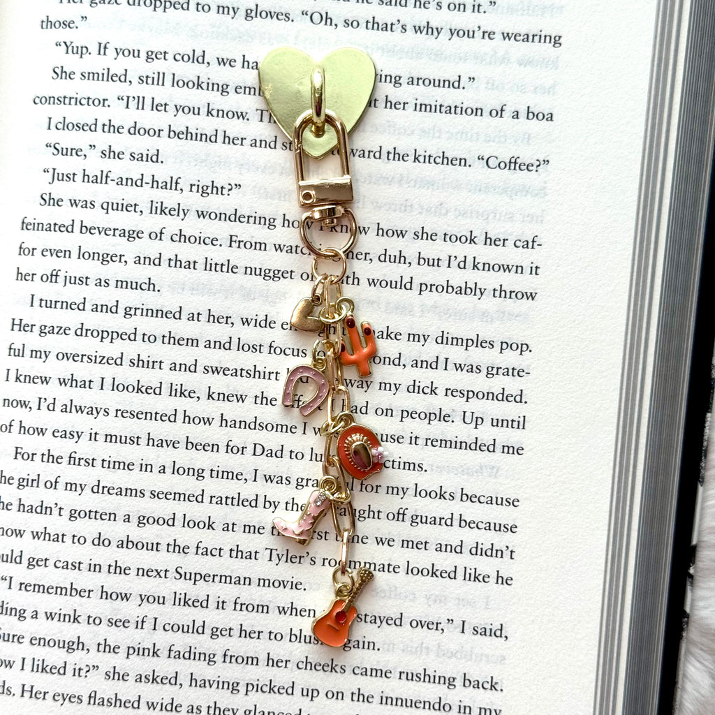 Country Romance Charm